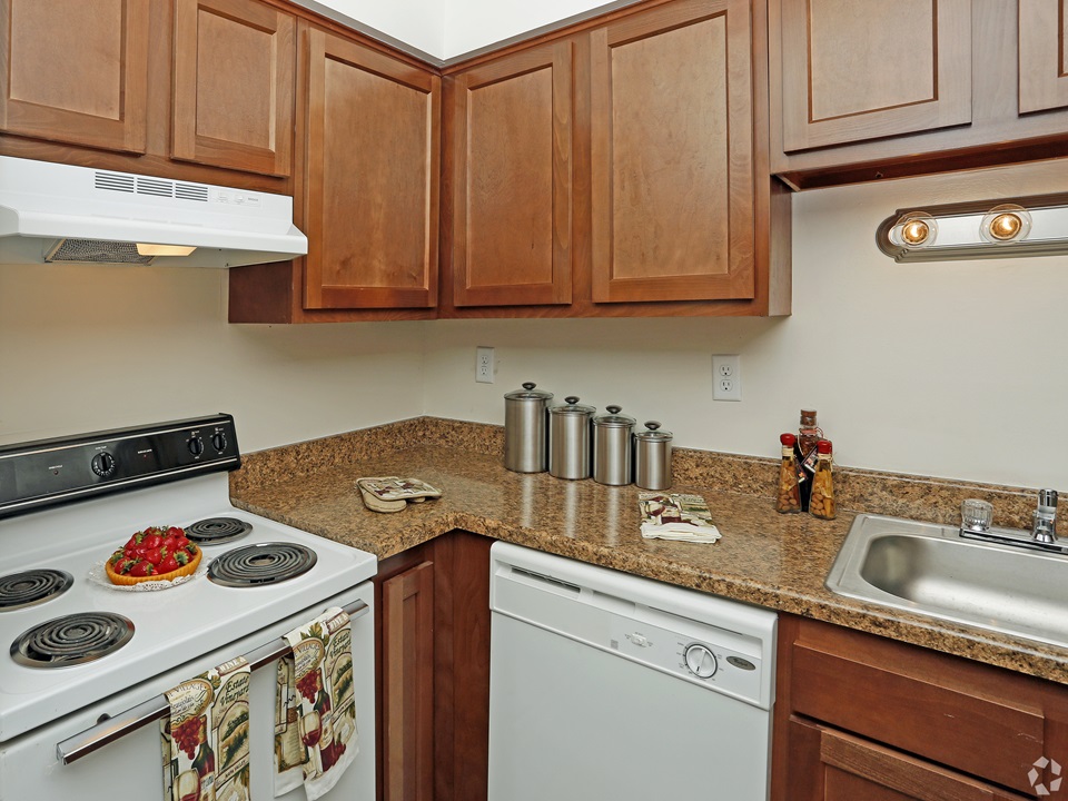 Peachtree Apartments Apartments in Clinton Township, MI